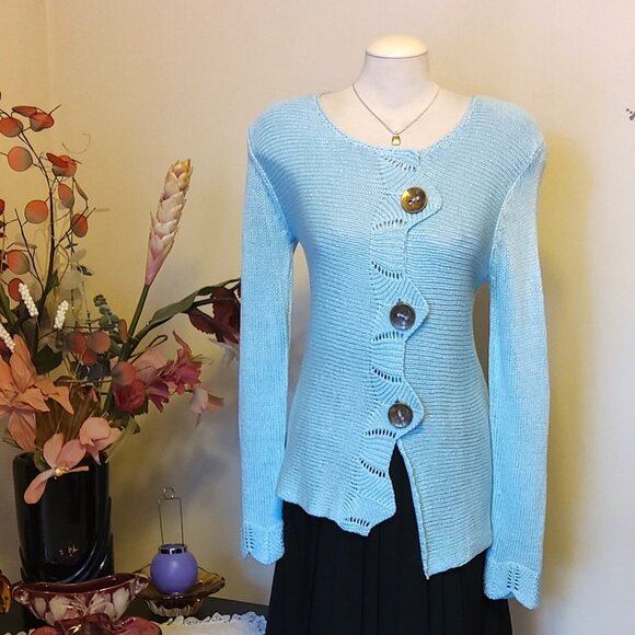 NWT Women’s Lightweight Baby Blue Cardigan Sweater Long Sleeve Outerwear 12 14 - Picture 4 of 7
